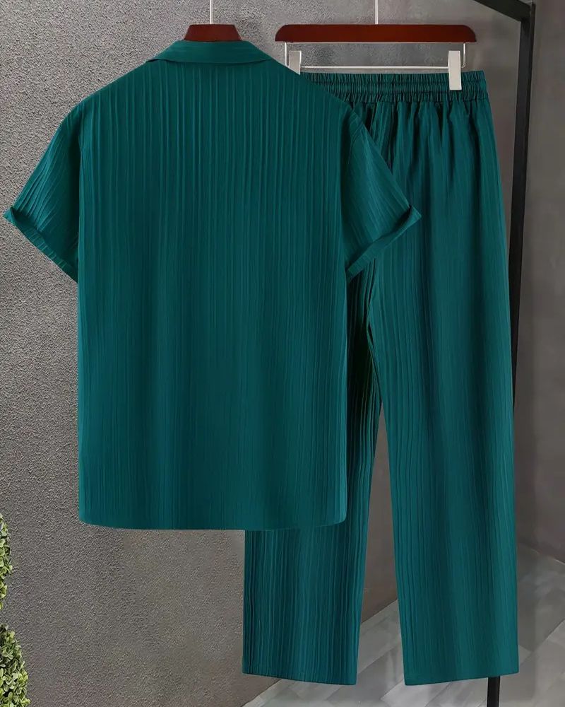 Deep Green Voyage Set – Textured Comfort for Airport & Resort Living