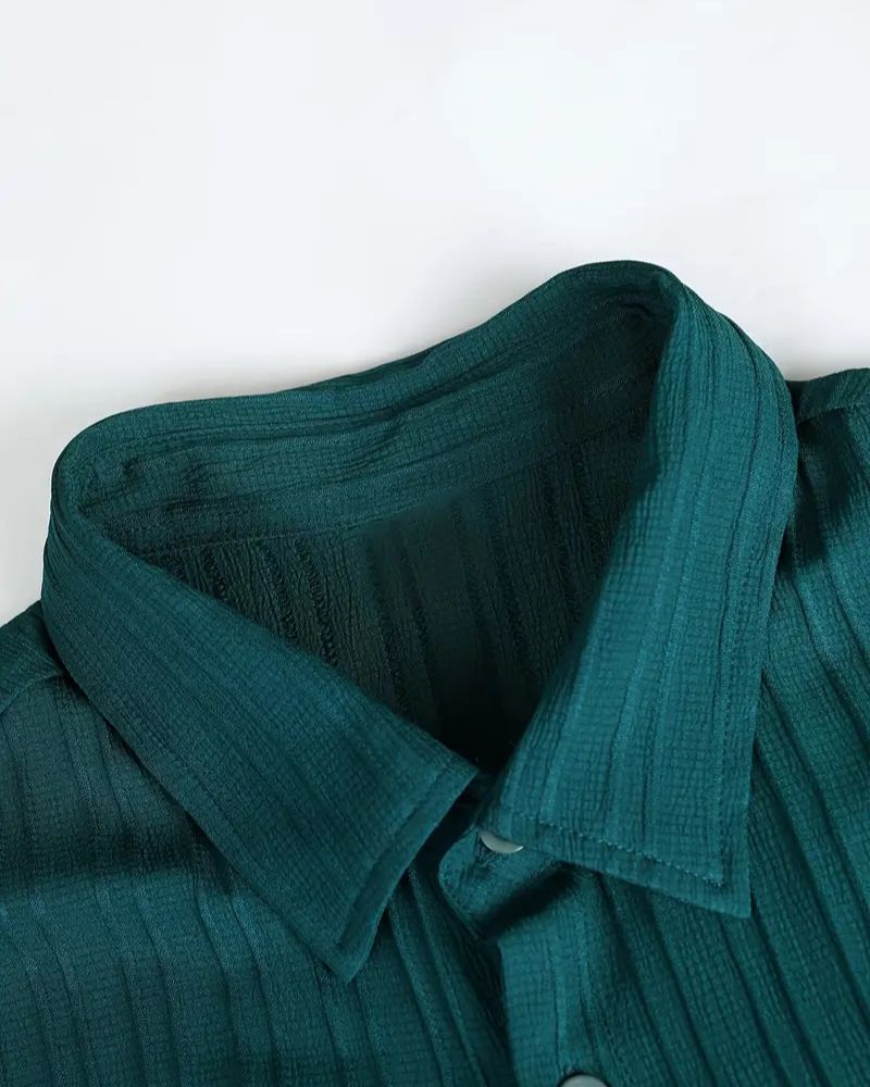 Deep Green Voyage Set – Textured Comfort for Airport & Resort Living